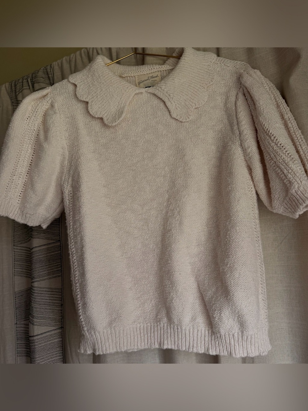 Universal Thread Scalloped Collar Short Sleeve Knit Sweater Cream Medium